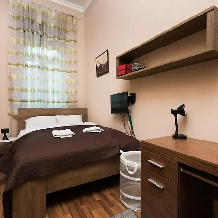 Cozy At Puskas Stadium Apartment *