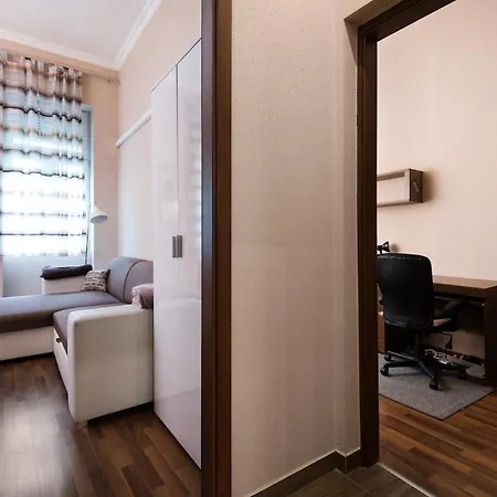 Cozy At Puskas Stadium * Budapest