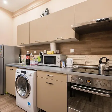 Apartment Cozy At Puskas Stadium