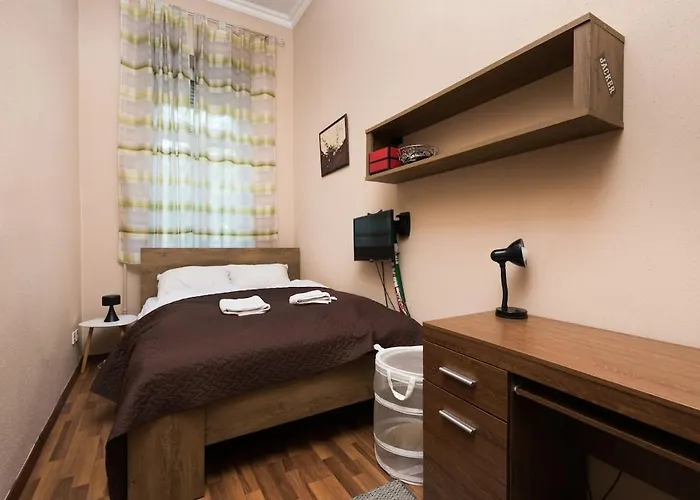 Cozy At Puskas Stadium Apartment *